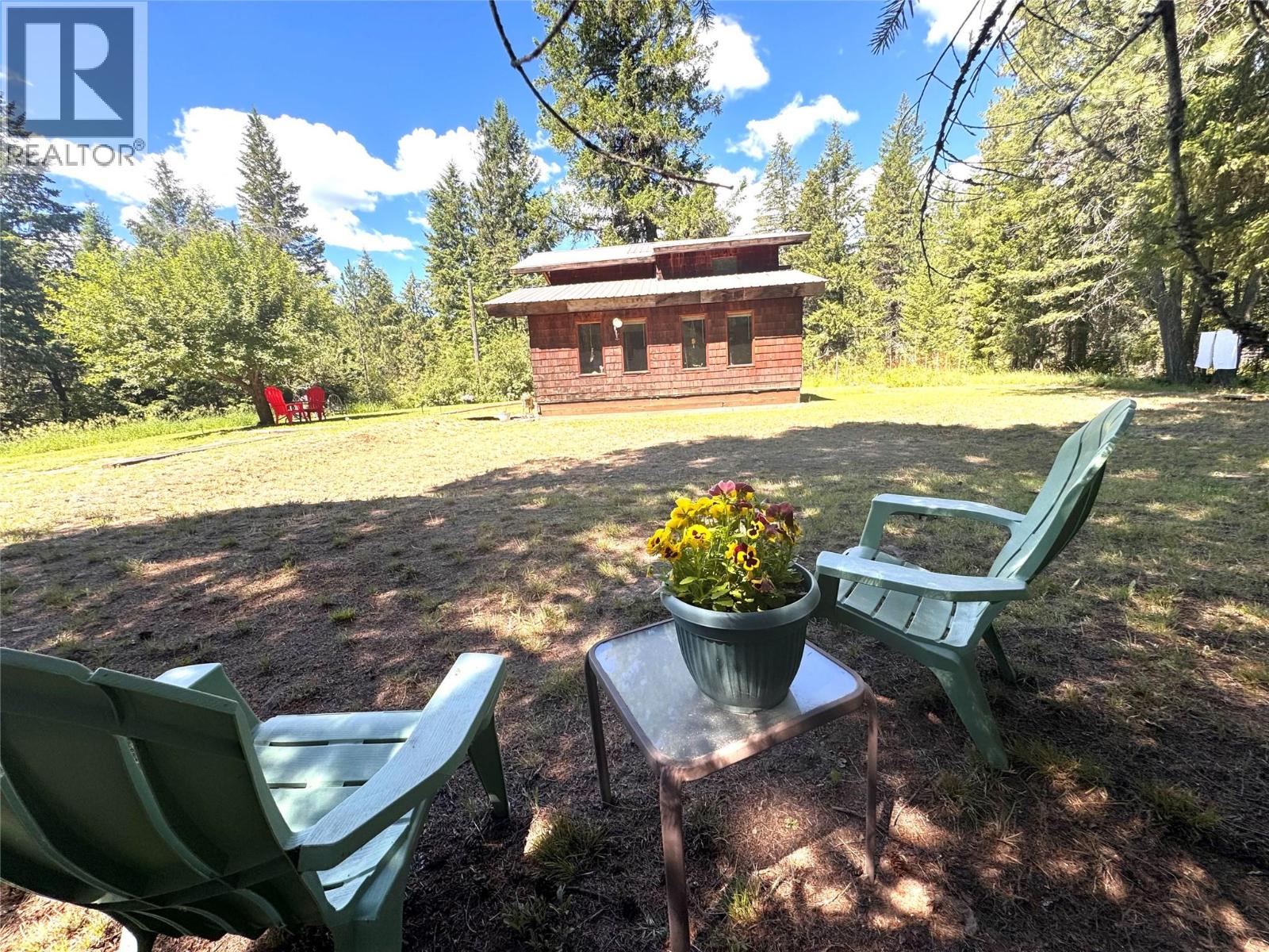 10555 Granby Road, Grand Forks, British Columbia  V0H 1H1 - Photo 9 - 10402357
