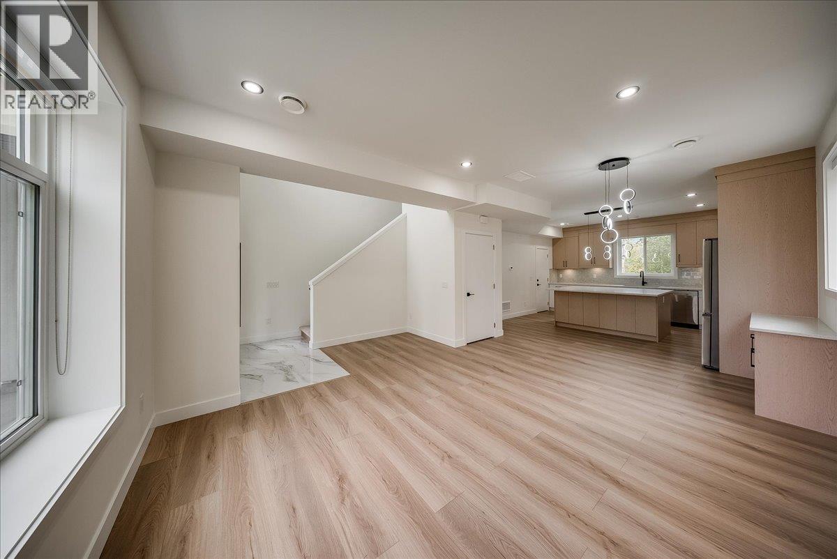 3736 Toba Road, Castlegar, British Columbia  V1N 4Y3 - Photo 11 - 10402179