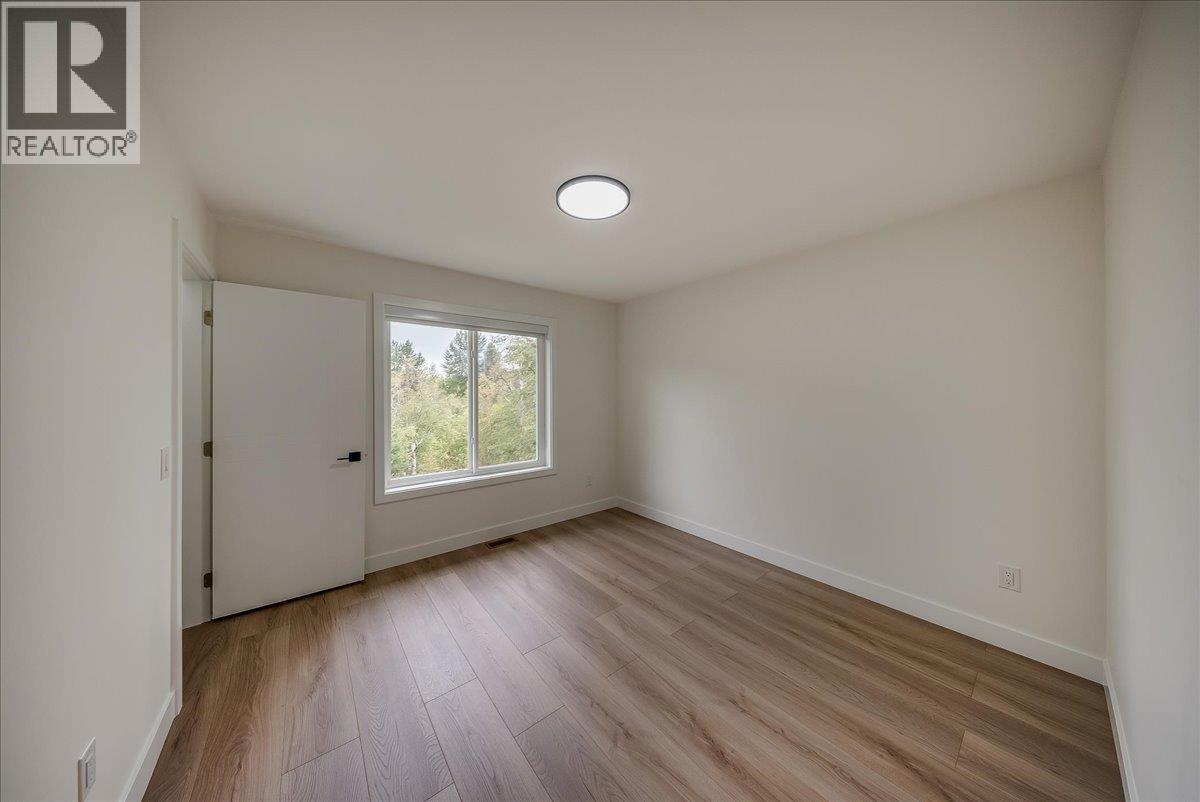 3736 Toba Road, Castlegar, British Columbia  V1N 4Y3 - Photo 28 - 10402179