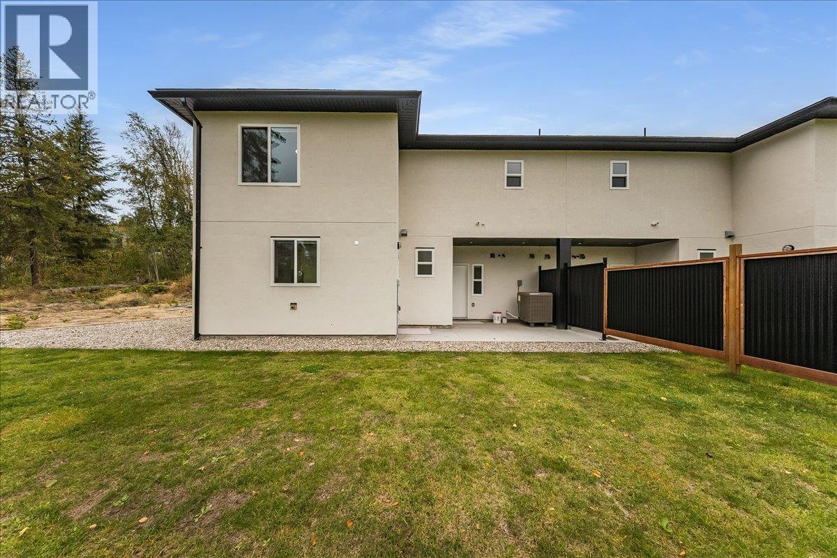 3736 Toba Road, Castlegar, British Columbia  V1N 4Y3 - Photo 4 - 10402179