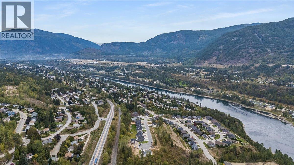 3736 Toba Road, Castlegar, British Columbia  V1N 4Y3 - Photo 53 - 10402179