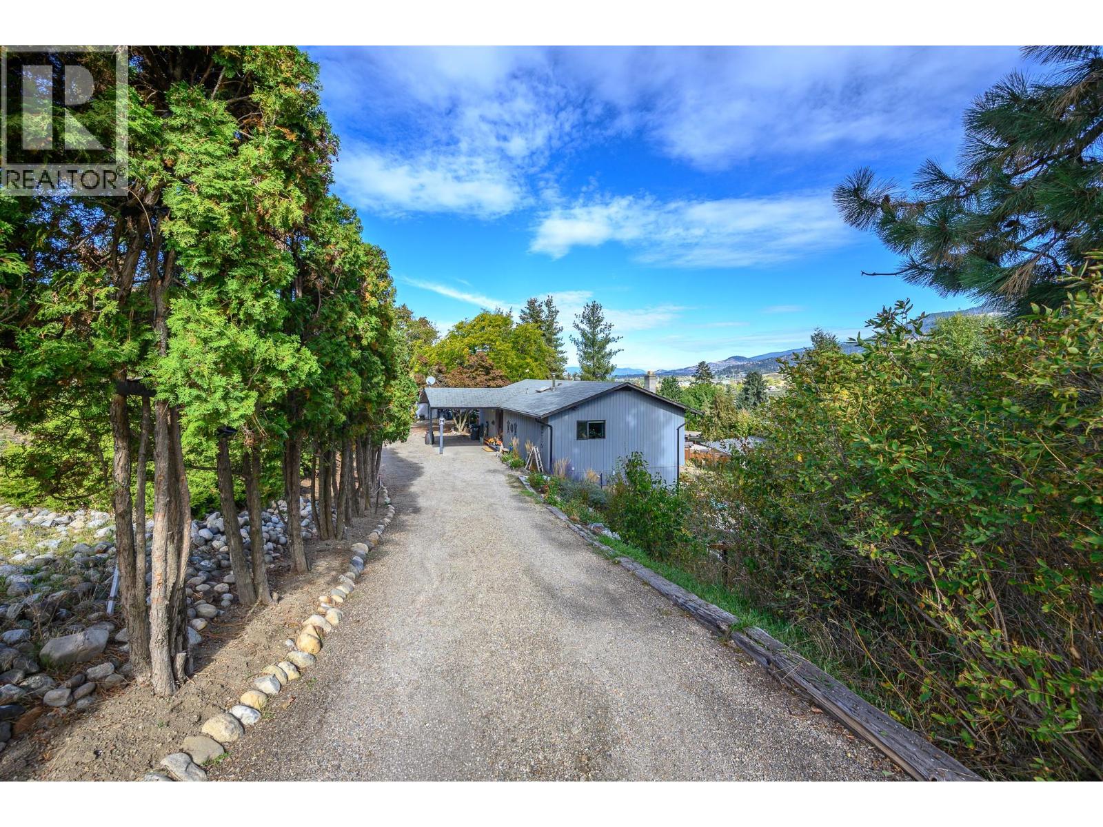 9310 Northcott Drive, Coldstream, British Columbia  V1B 2K2 - Photo 1 - 10401978