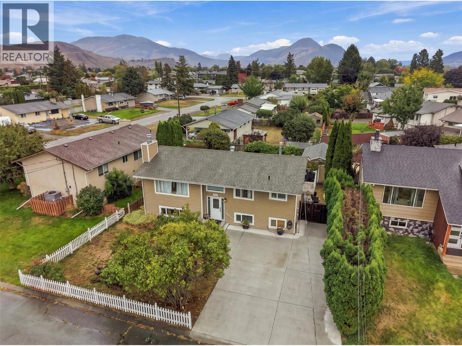 723 Moody Place, Kamloops, British Columbia  V2B 8B1 - Photo 1 - 10402206