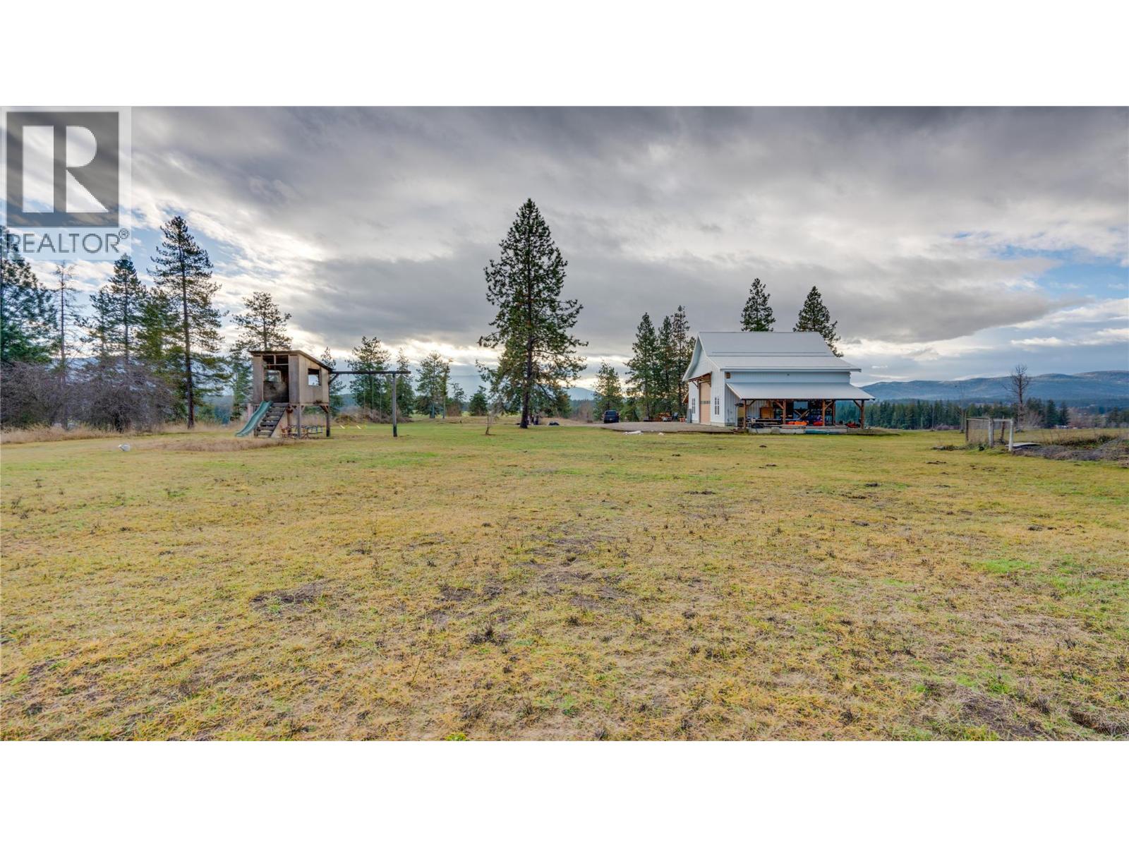 3922 Hullcar Road, Armstrong, British Columbia  V4Y 0M7 - Photo 14 - 10401785