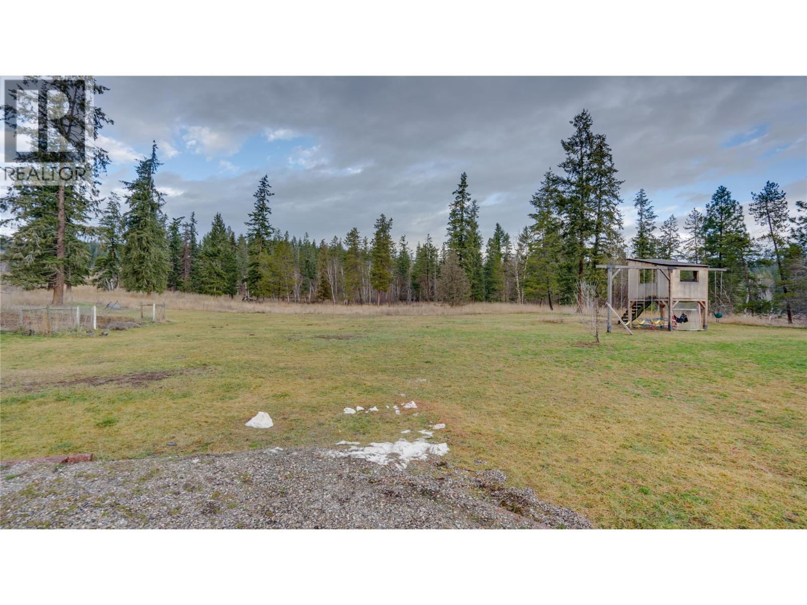 3922 Hullcar Road, Armstrong, British Columbia  V4Y 0M7 - Photo 16 - 10401785