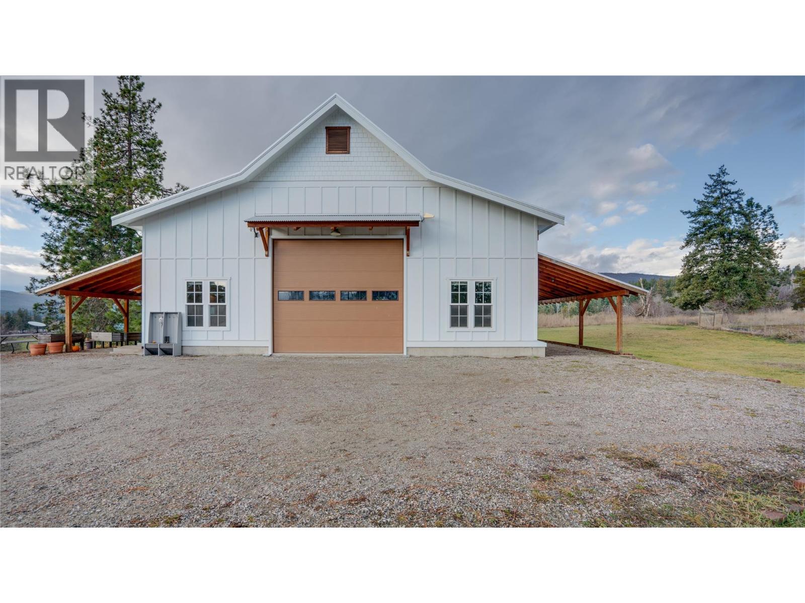 3922 Hullcar Road, Armstrong, British Columbia  V4Y 0M7 - Photo 20 - 10401785