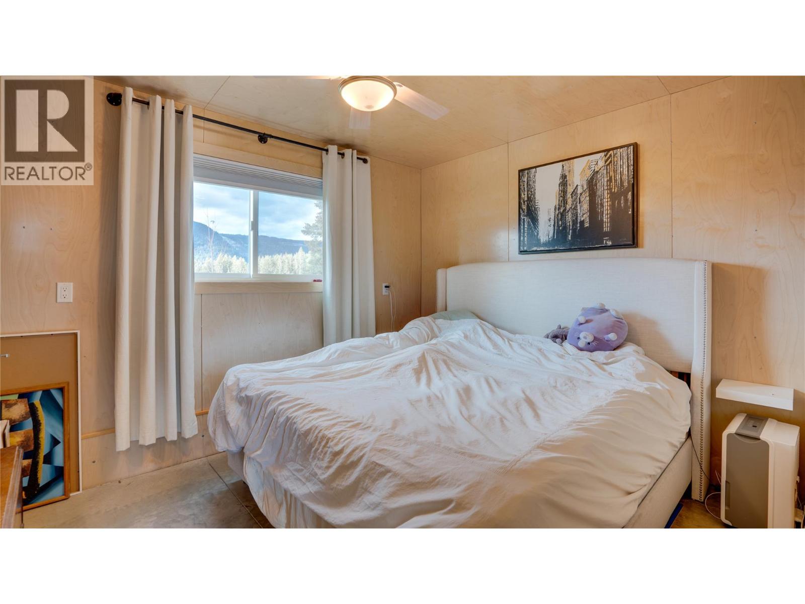 3922 Hullcar Road, Armstrong, British Columbia  V4Y 0M7 - Photo 27 - 10401785