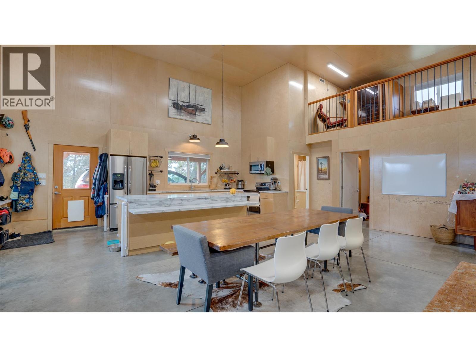 3922 Hullcar Road, Armstrong, British Columbia  V4Y 0M7 - Photo 31 - 10401785