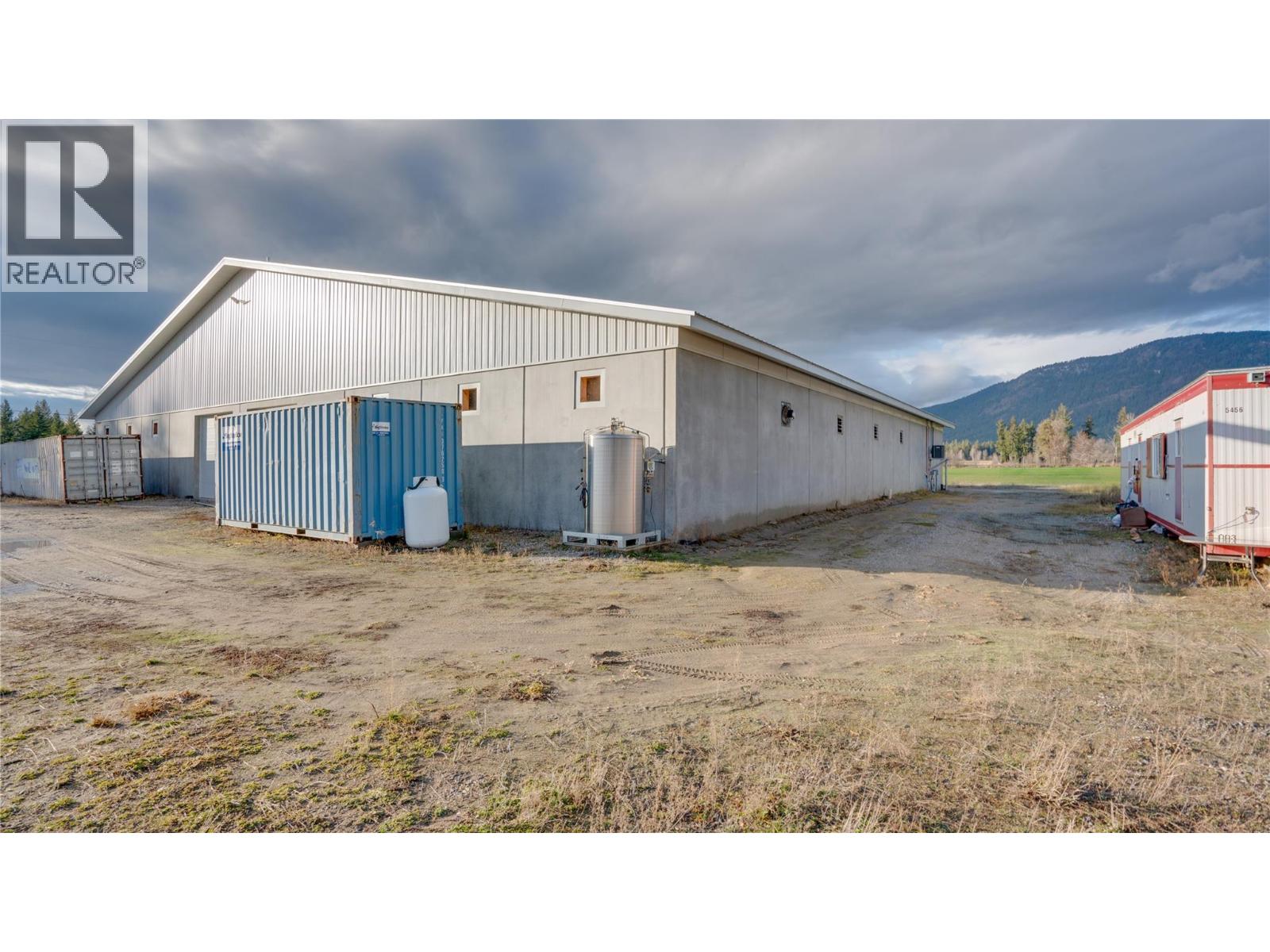 3922 Hullcar Road, Armstrong, British Columbia  V4Y 0M7 - Photo 46 - 10401785