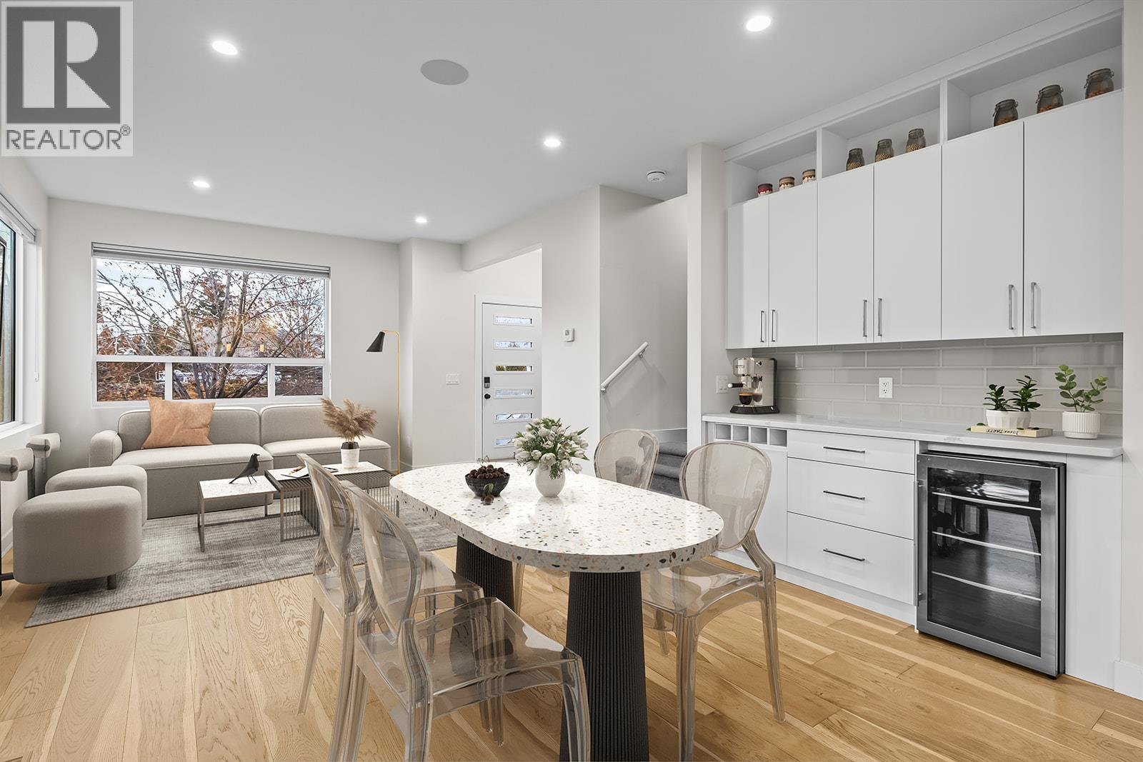 813 Rose Avenue, Kelowna, British Columbia  V1Y 5K3 - Photo 3 - 10402319