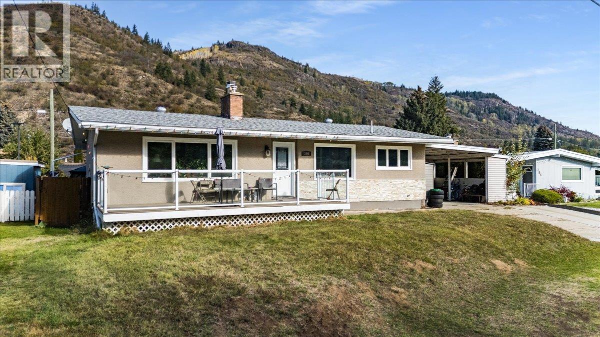 290 8th Avenue, Montrose, British Columbia  V0G 1P0 - Photo 31 - 10402155