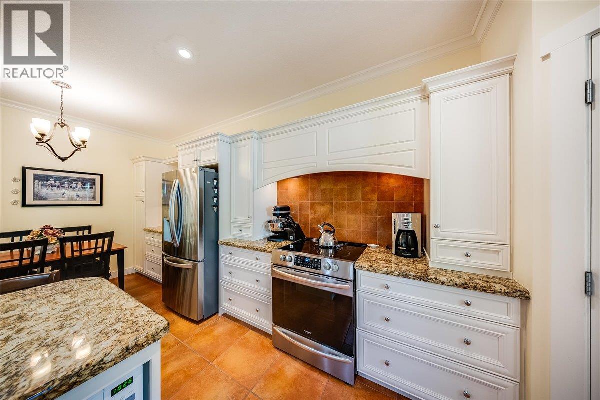 1275 Paquette Drive, Trail, British Columbia  V1R 4W2 - Photo 25 - 10402229