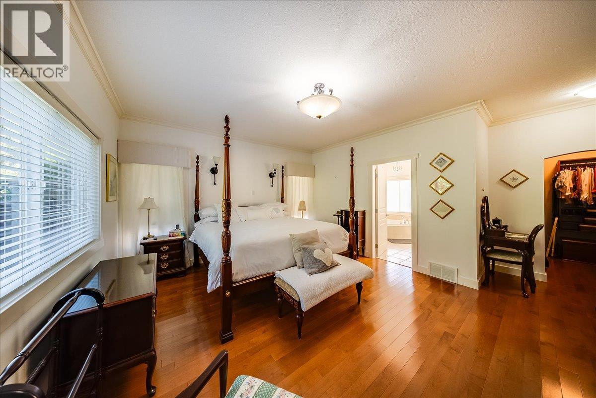 1275 Paquette Drive, Trail, British Columbia  V1R 4W2 - Photo 32 - 10402229