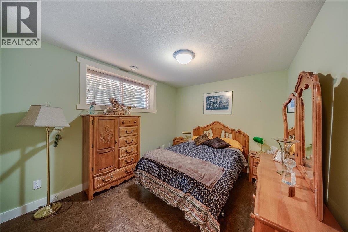 1275 Paquette Drive, Trail, British Columbia  V1R 4W2 - Photo 43 - 10402229