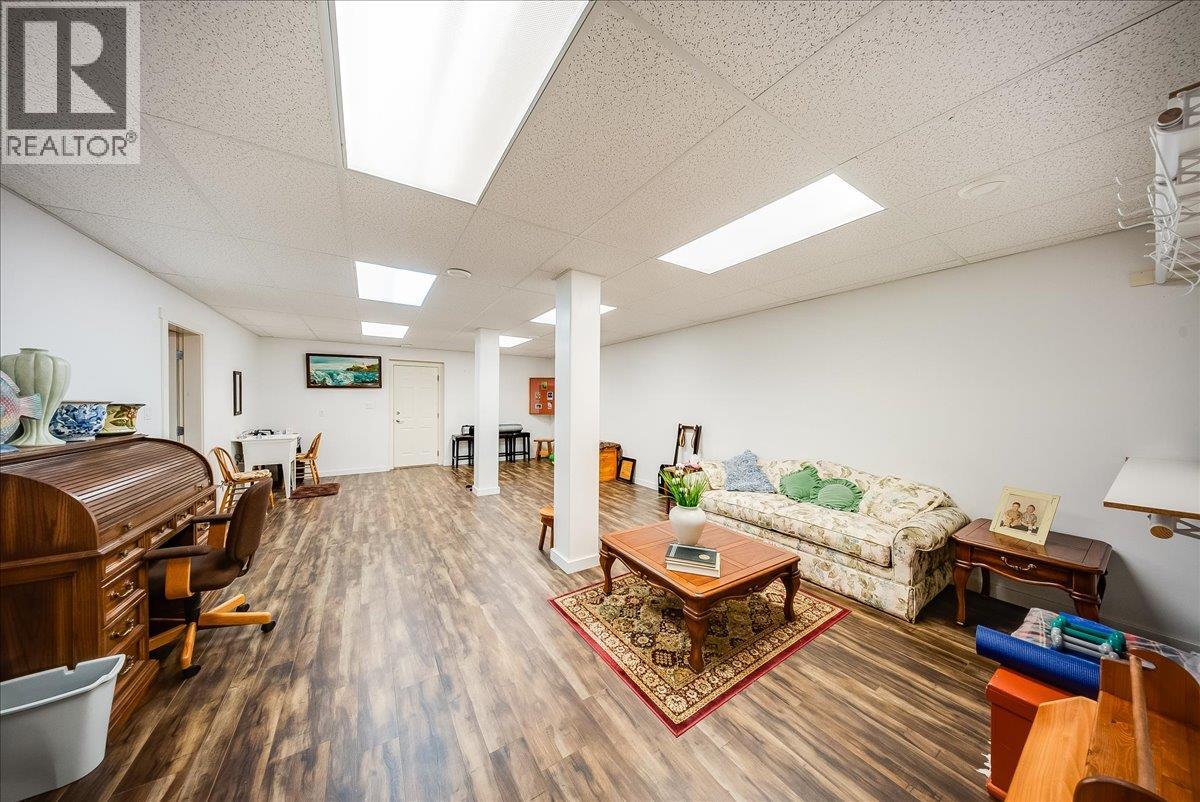 1275 Paquette Drive, Trail, British Columbia  V1R 4W2 - Photo 48 - 10402229