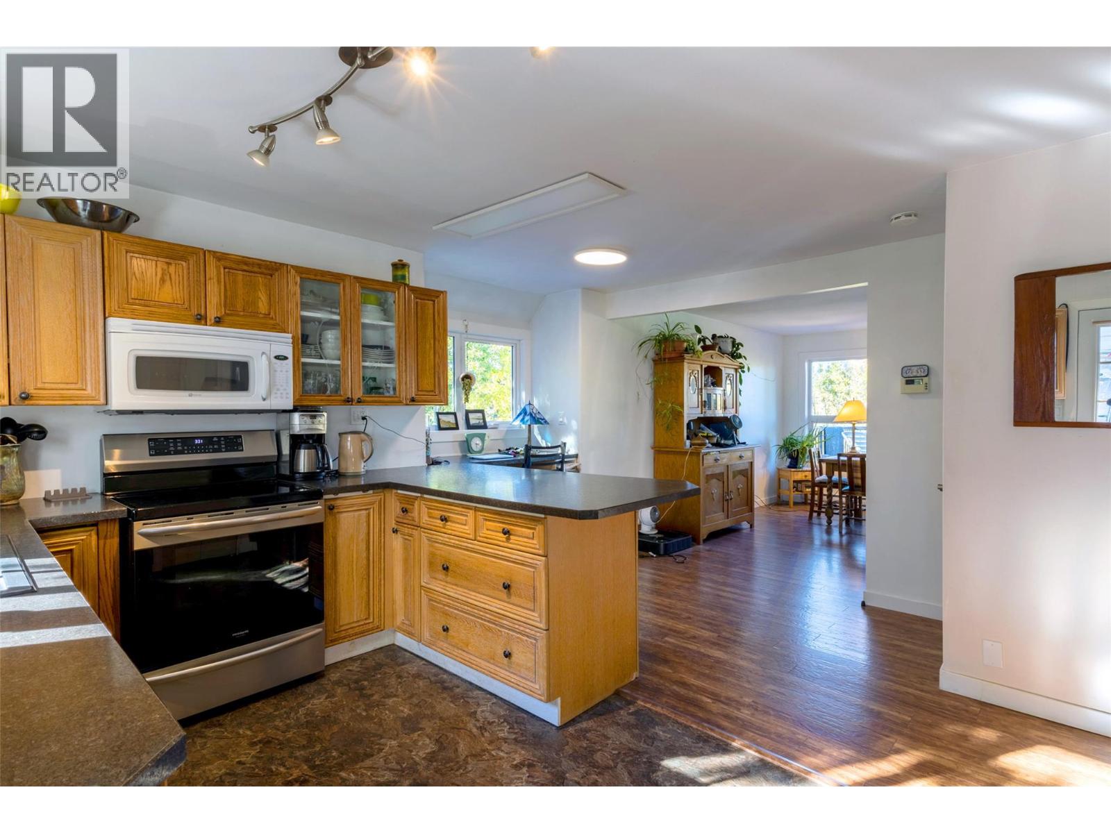 3324 Powell Road, Kamloops, British Columbia  V0E 3E1 - Photo 13 - 10402161