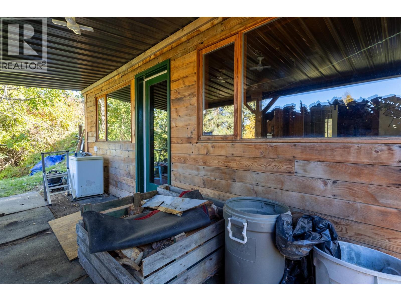3324 Powell Road, Kamloops, British Columbia  V0E 3E1 - Photo 48 - 10402161