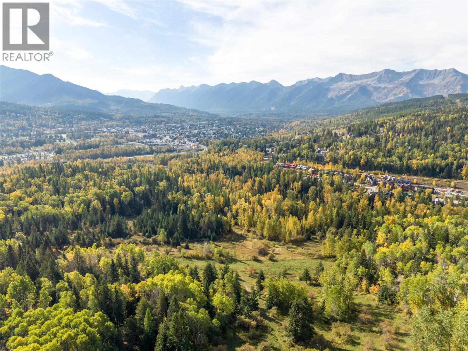 200 Canyon Trail, Fernie, British Columbia  V0B 1M5 - Photo 3 - 10402402