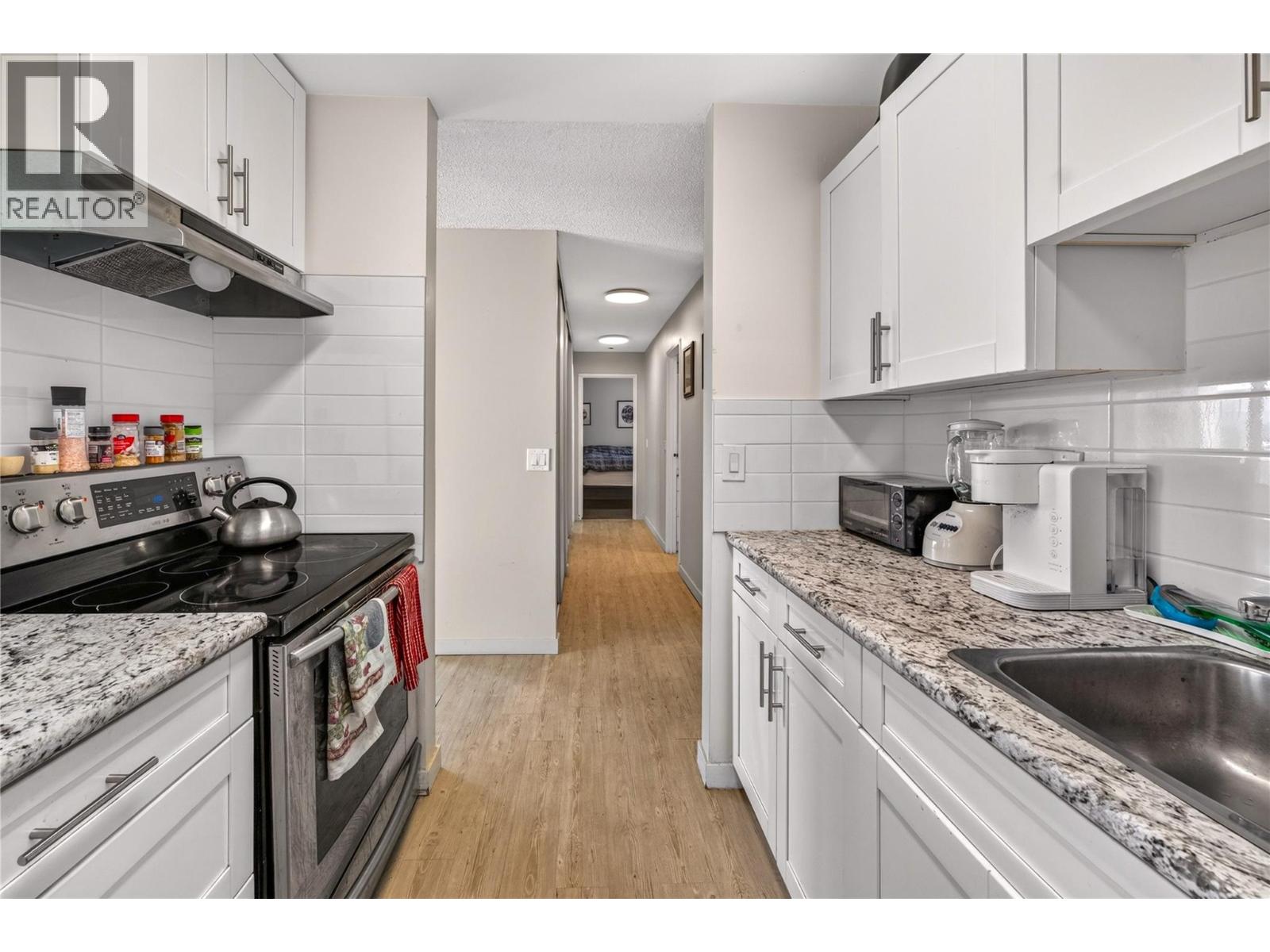 737 Leon Avenue Unit# 1007, Kelowna, British Columbia  V1Y 6L7 - Photo 12 - 10402294