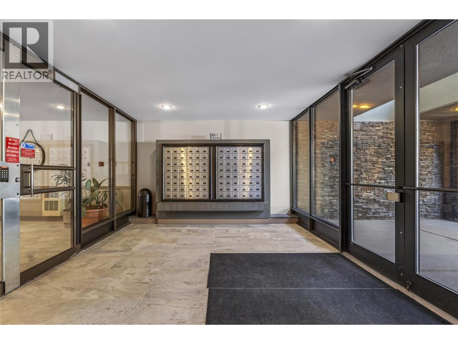 737 Leon Avenue Unit# 1007, Kelowna, British Columbia  V1Y 6L7 - Photo 25 - 10402294