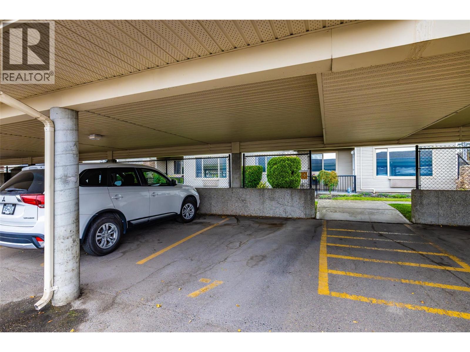 250 Dougall Road N Unit# 208, Kelowna, British Columbia  V1X 3K5 - Photo 30 - 10402145