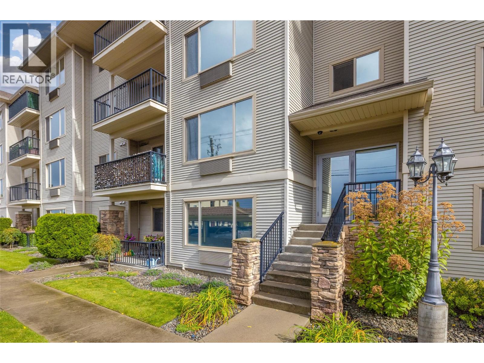 250 Dougall Road N Unit# 208, Kelowna, British Columbia  V1X 3K5 - Photo 33 - 10402145