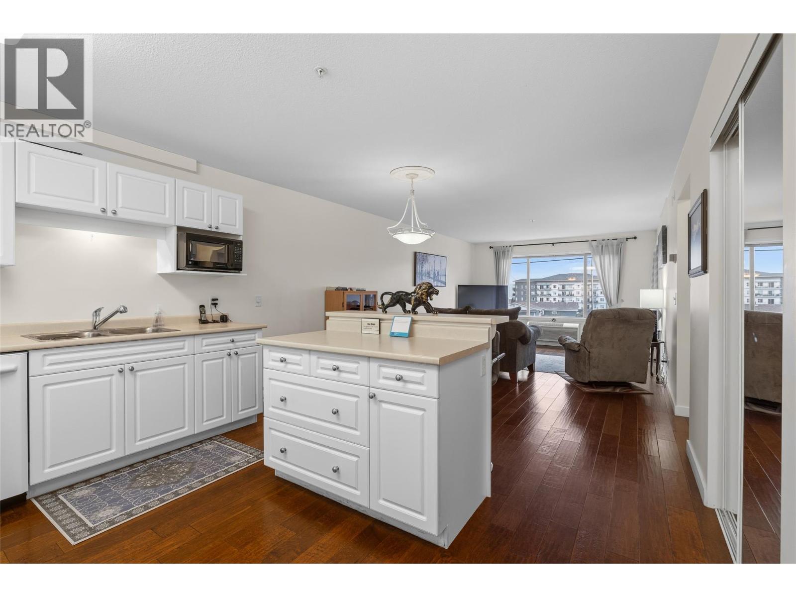 250 Dougall Road N Unit# 208, Kelowna, British Columbia  V1X 3K5 - Photo 7 - 10402145