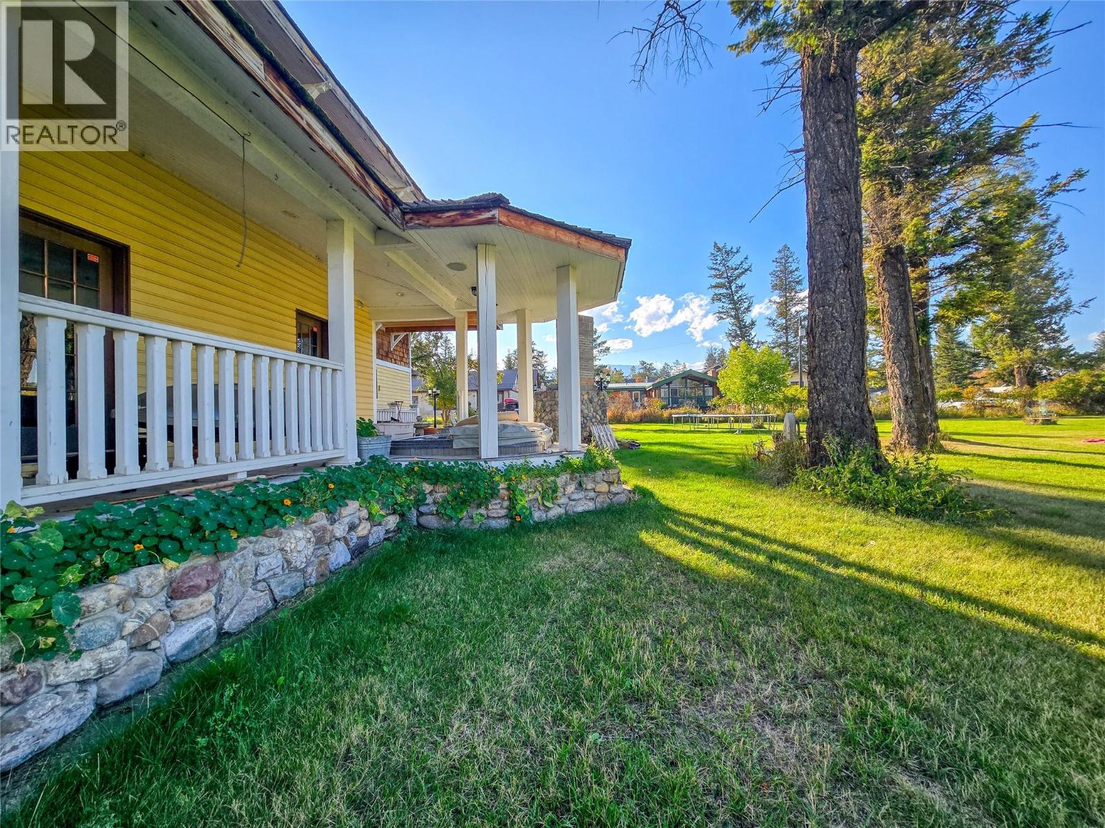 1018 5th Street, Invermere, British Columbia  V0A 1K0 - Photo 17 - 10401832