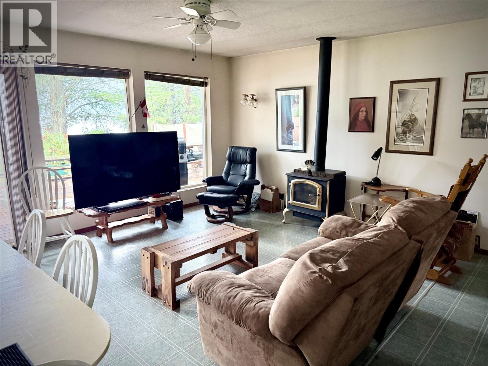 7180 Little Cayuse Creek Road, Castlegar, British Columbia  V1N 4V8 - Photo 16 - 10402292