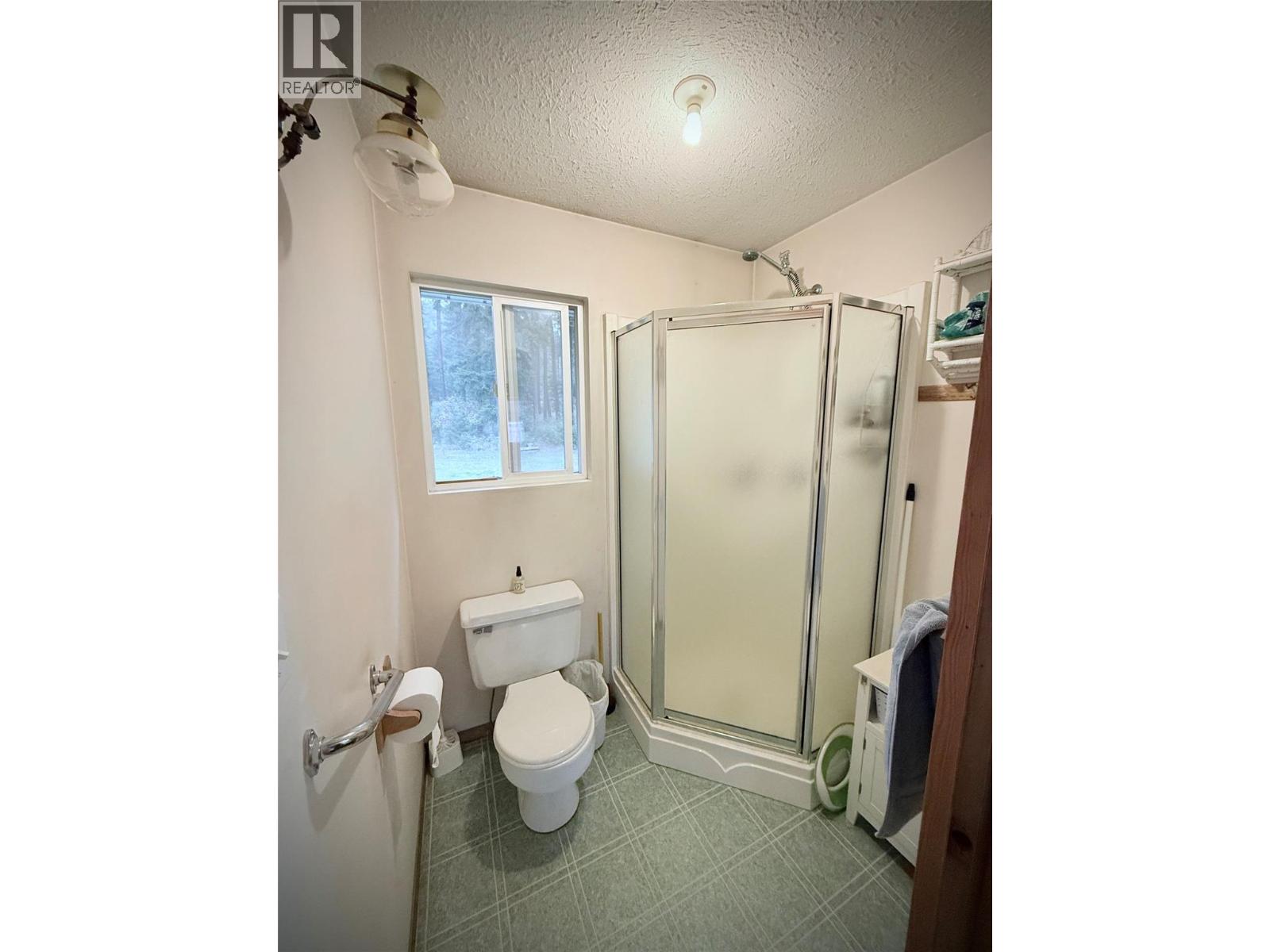7180 Little Cayuse Creek Road, Castlegar, British Columbia  V1N 4V8 - Photo 17 - 10402292