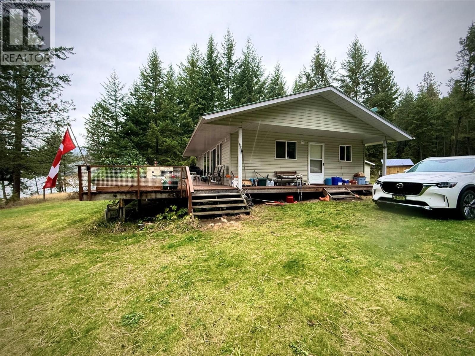 7180 Little Cayuse Creek Road, Castlegar, British Columbia  V1N 4V8 - Photo 3 - 10402292