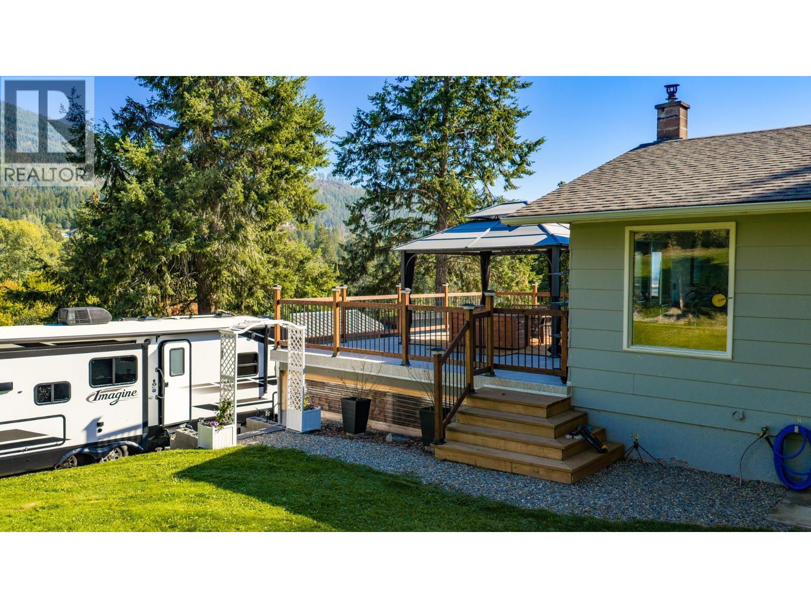 960 Monrose Road, Wynndel, British Columbia  V0B 2N2 - Photo 29 - 10401606