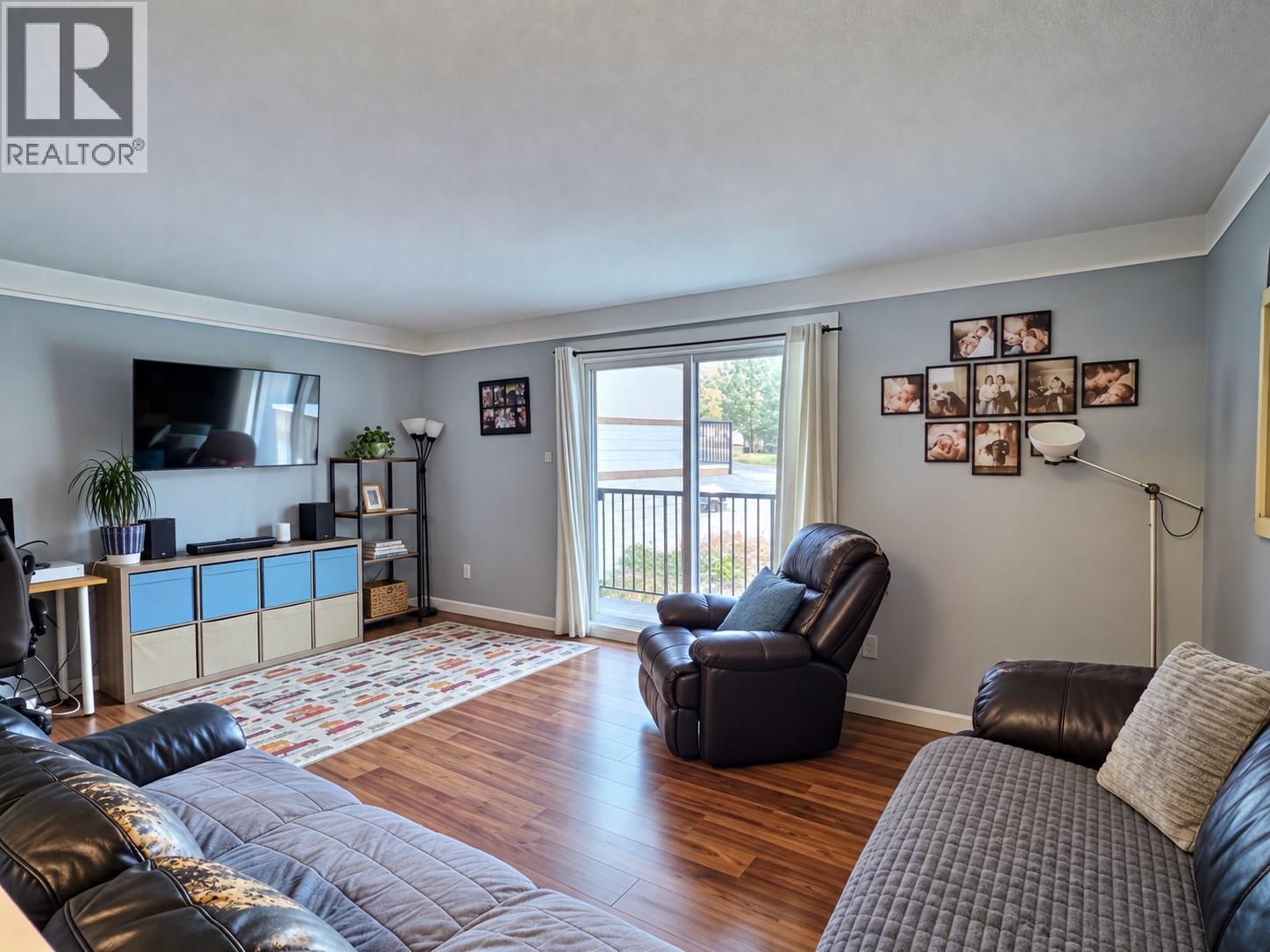 871 Mcqueen Drive, Kamloops, British Columbia  V2B 7X8 - Photo 8 - 10402348