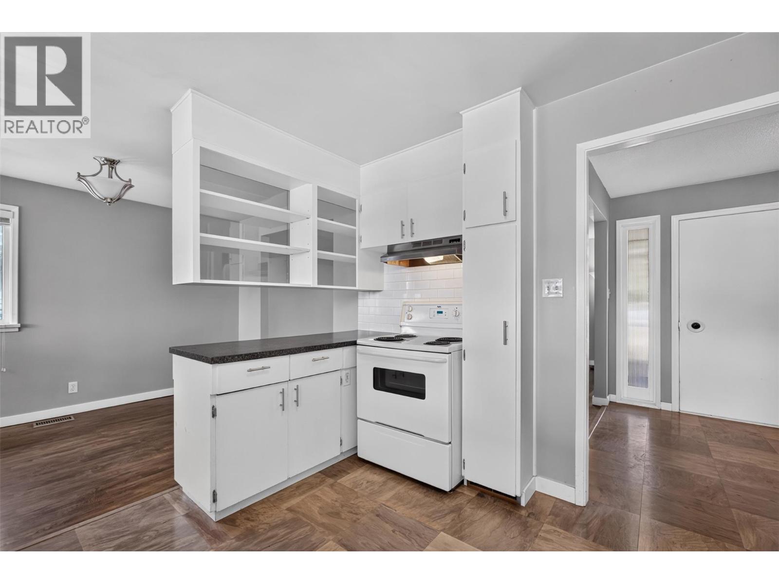 3302 Pleasant Valley Road, Vernon, British Columbia  V1T 4L5 - Photo 12 - 10401871