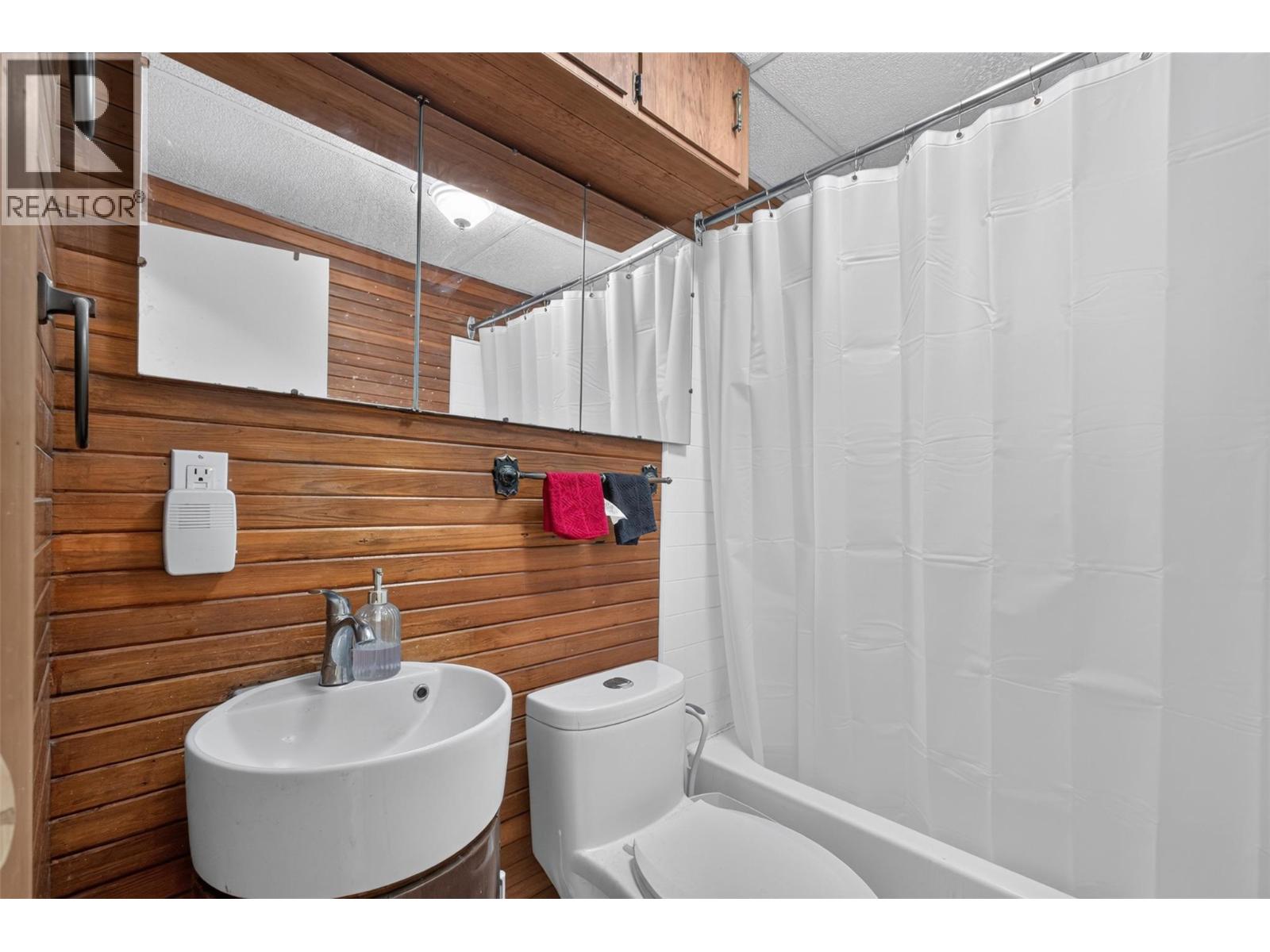 3302 Pleasant Valley Road, Vernon, British Columbia  V1T 4L5 - Photo 33 - 10401871