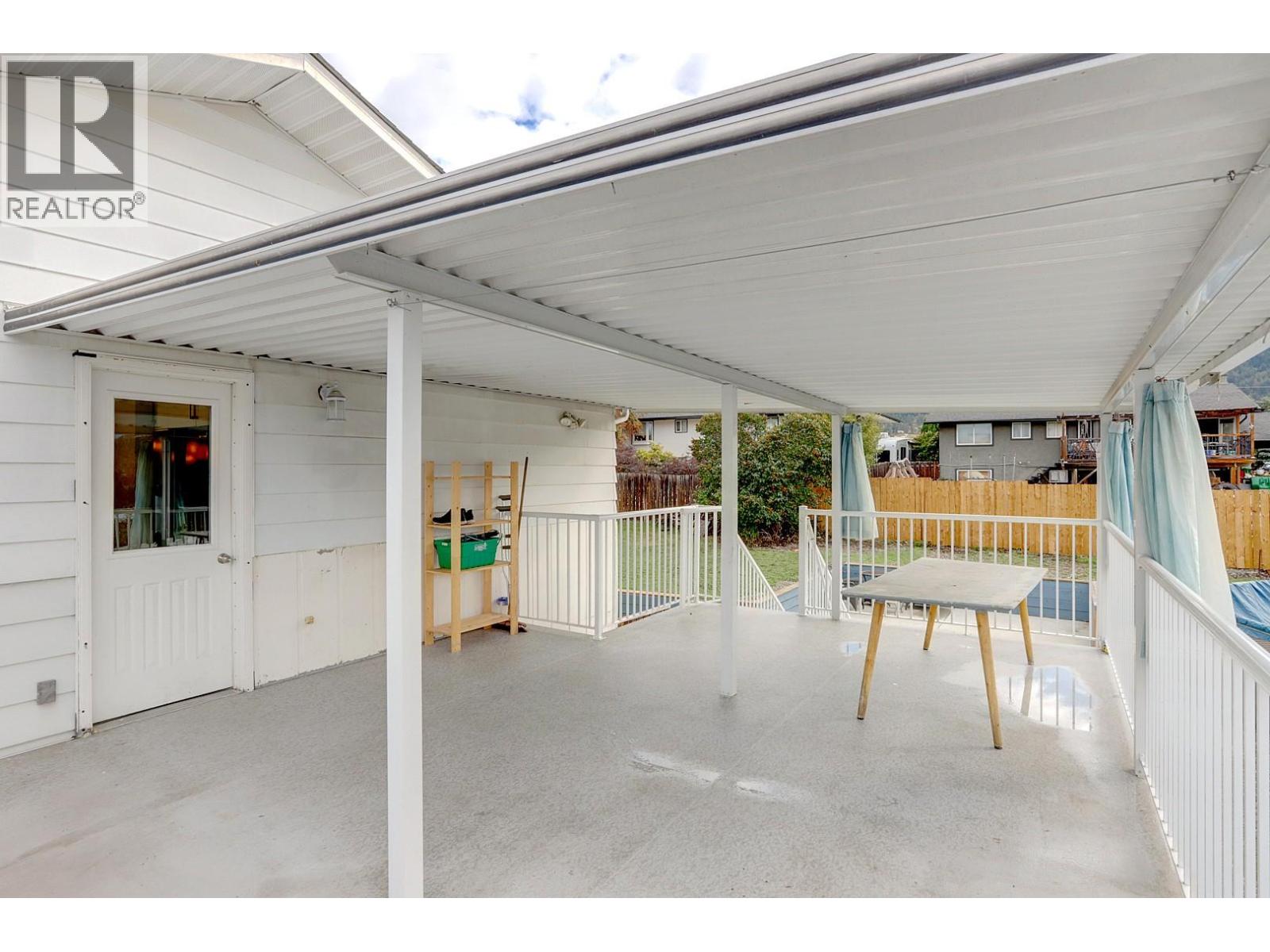 5723 Richards Crescent, Vernon, British Columbia  V1B 3R1 - Photo 12 - 10402331
