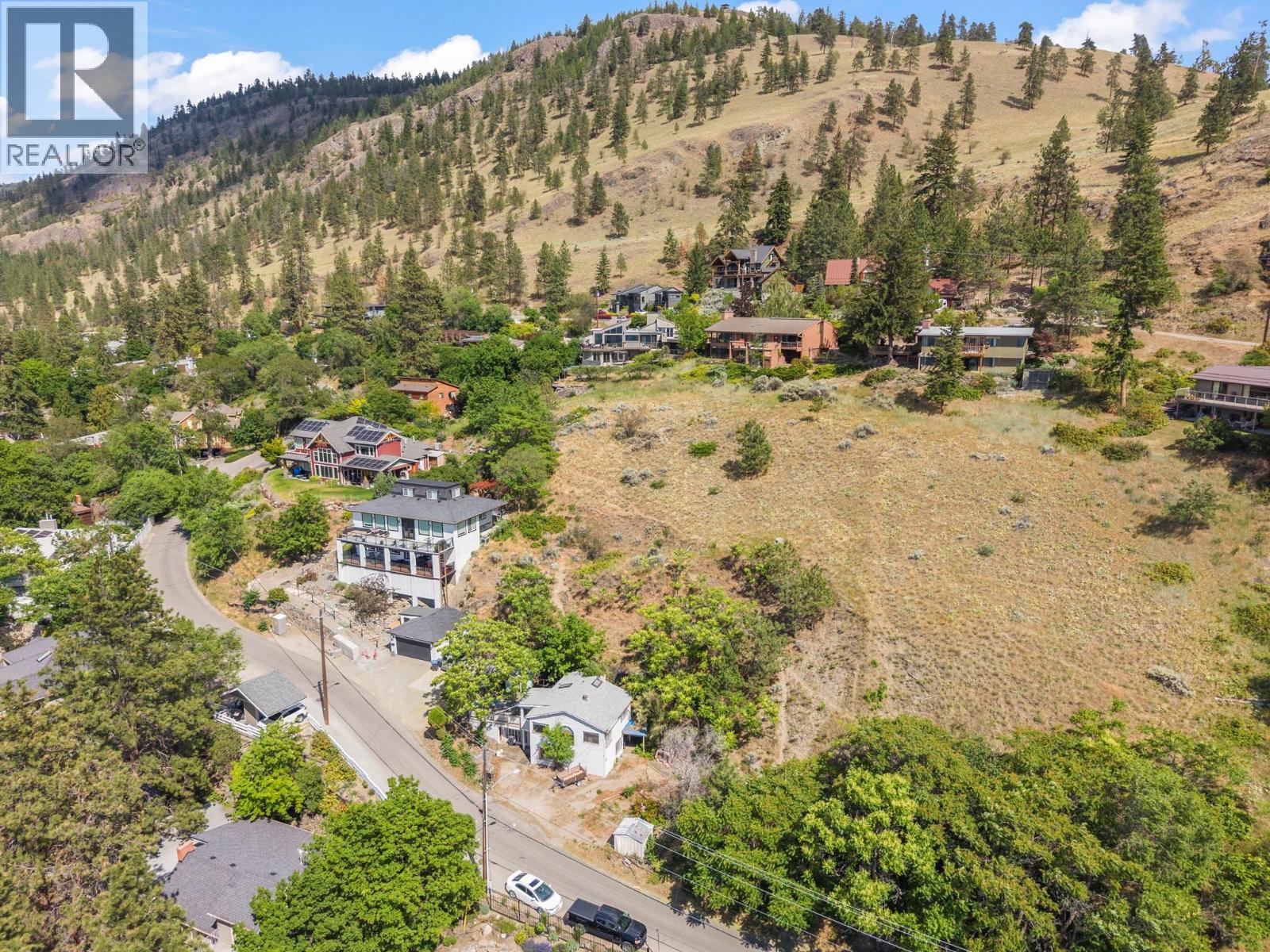 345 Poplar Point Drive, Kelowna, British Columbia  V1Y 1Y2 - Photo 3 - 10402407
