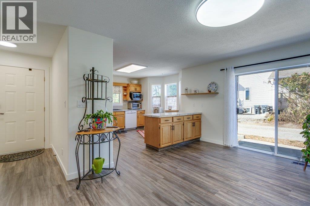 9702 Sargeant Street, Summerland, British Columbia  V0H 1Z3 - Photo 16 - 10402228