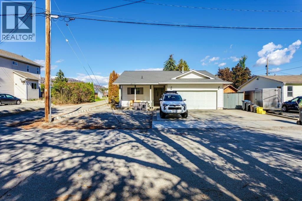 9702 Sargeant Street, Summerland, British Columbia  V0H 1Z3 - Photo 6 - 10402228