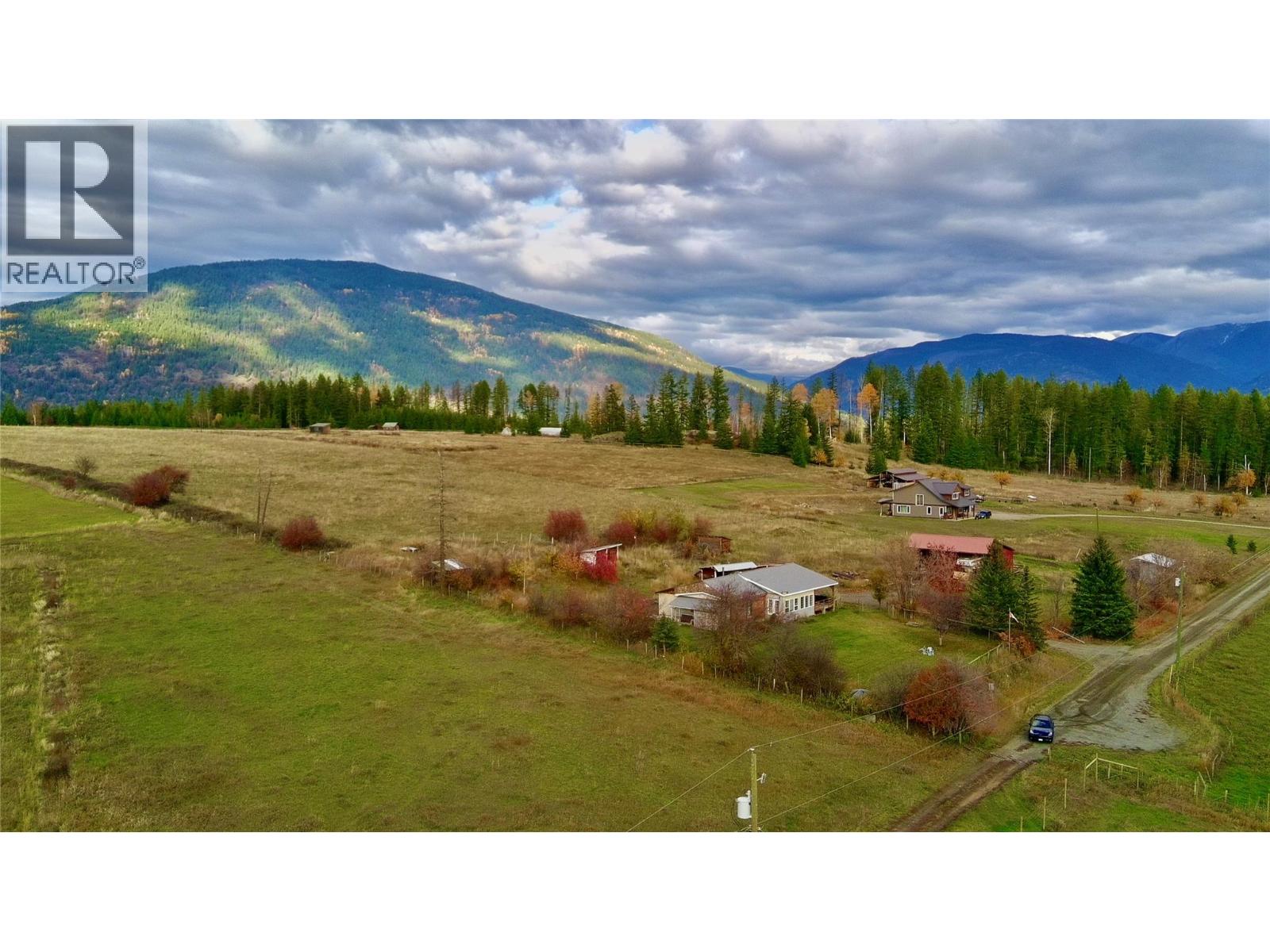 180 Mitchell Road, Cherryville, British Columbia  V0E 2G3 - Photo 27 - 10402403