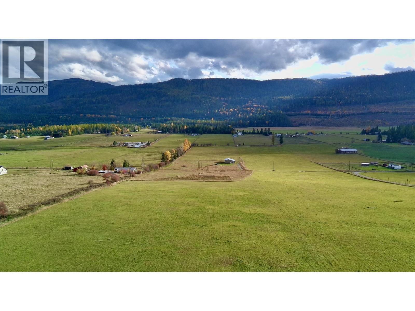 180 Mitchell Road, Cherryville, British Columbia  V0E 2G3 - Photo 9 - 10402403