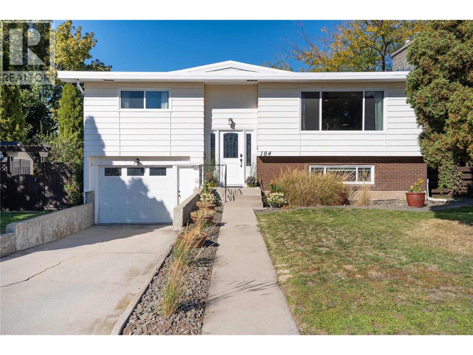 184 Mcgraw Court, Penticton, British Columbia  V2A 6Y6 - Photo 1 - 10402293