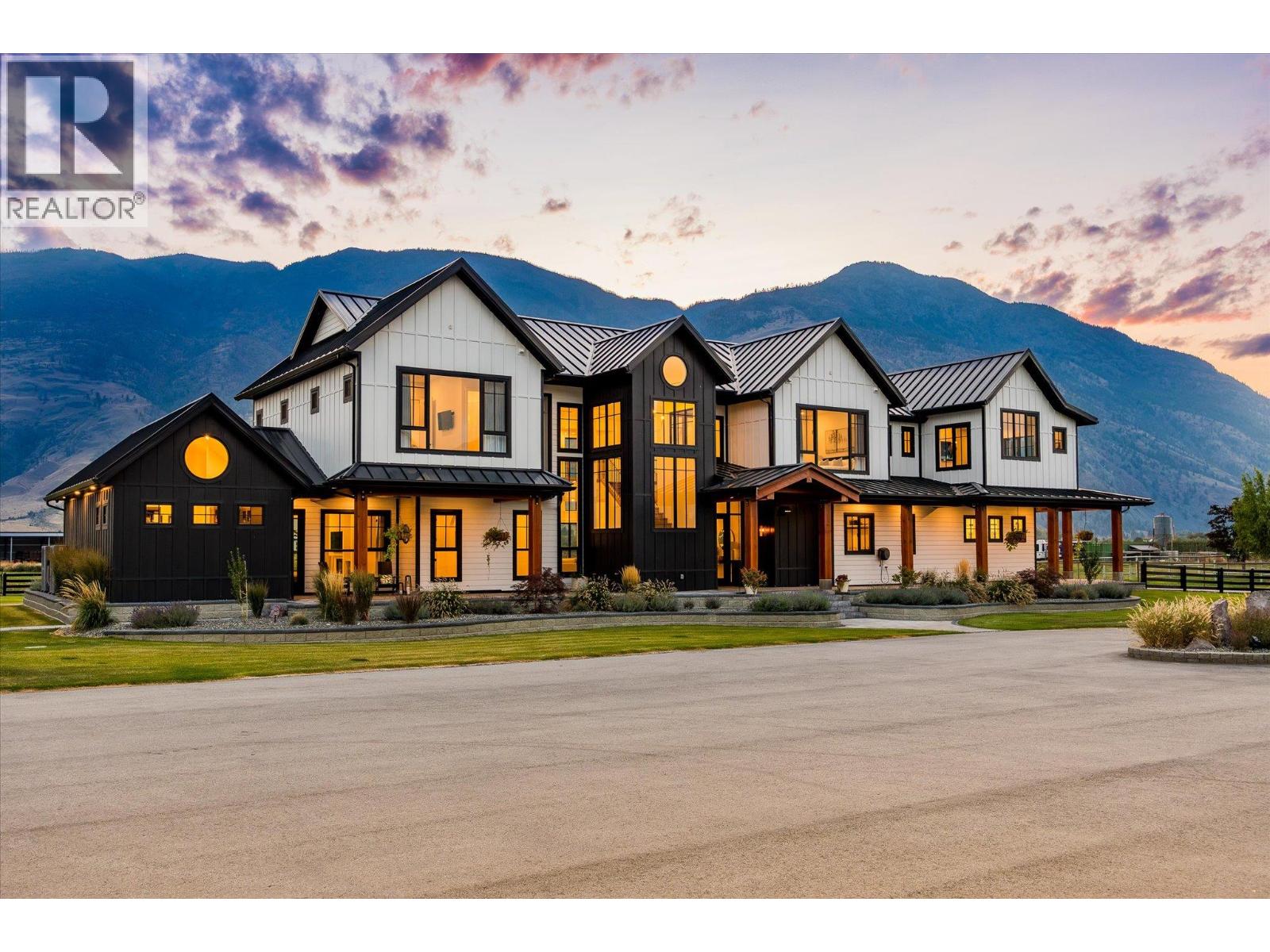 1869 Stewart Road, Cawston, British Columbia  V0X 1C1 - Photo 2 - 10401547