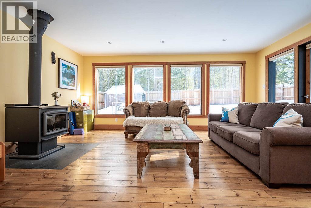 1112 Hume Street, Slocan, British Columbia  V0G 2C0 - Photo 39 - 10402435