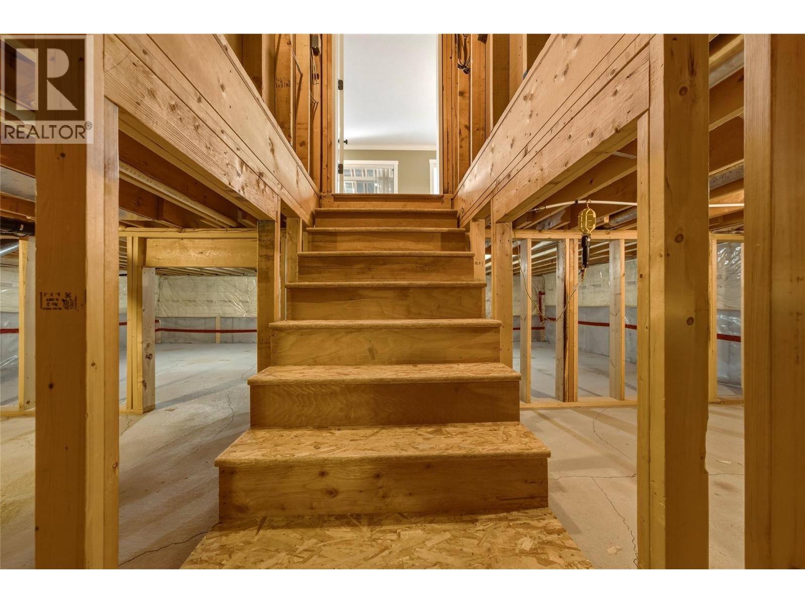 479 Middleton Way, Coldstream, British Columbia  V1B 3Z7 - Photo 41 - 10402413