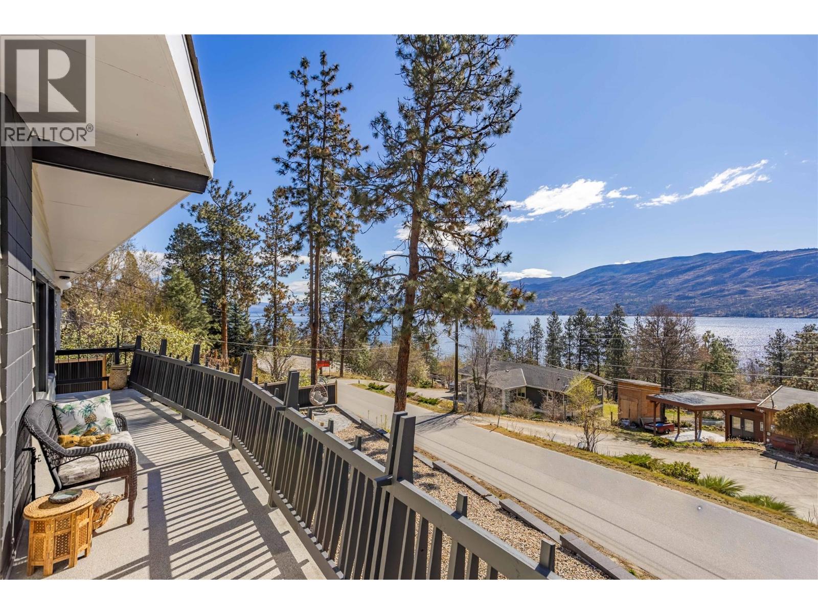 3991 Desert Pines Avenue, Peachland, British Columbia  V0H 1X2 - Photo 1 - 10402199