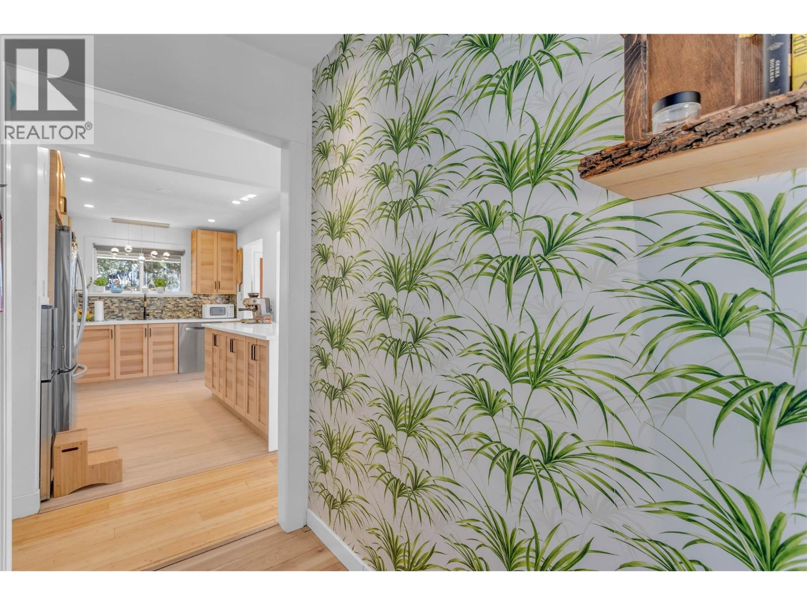 3991 Desert Pines Avenue, Peachland, British Columbia  V0H 1X2 - Photo 27 - 10402199