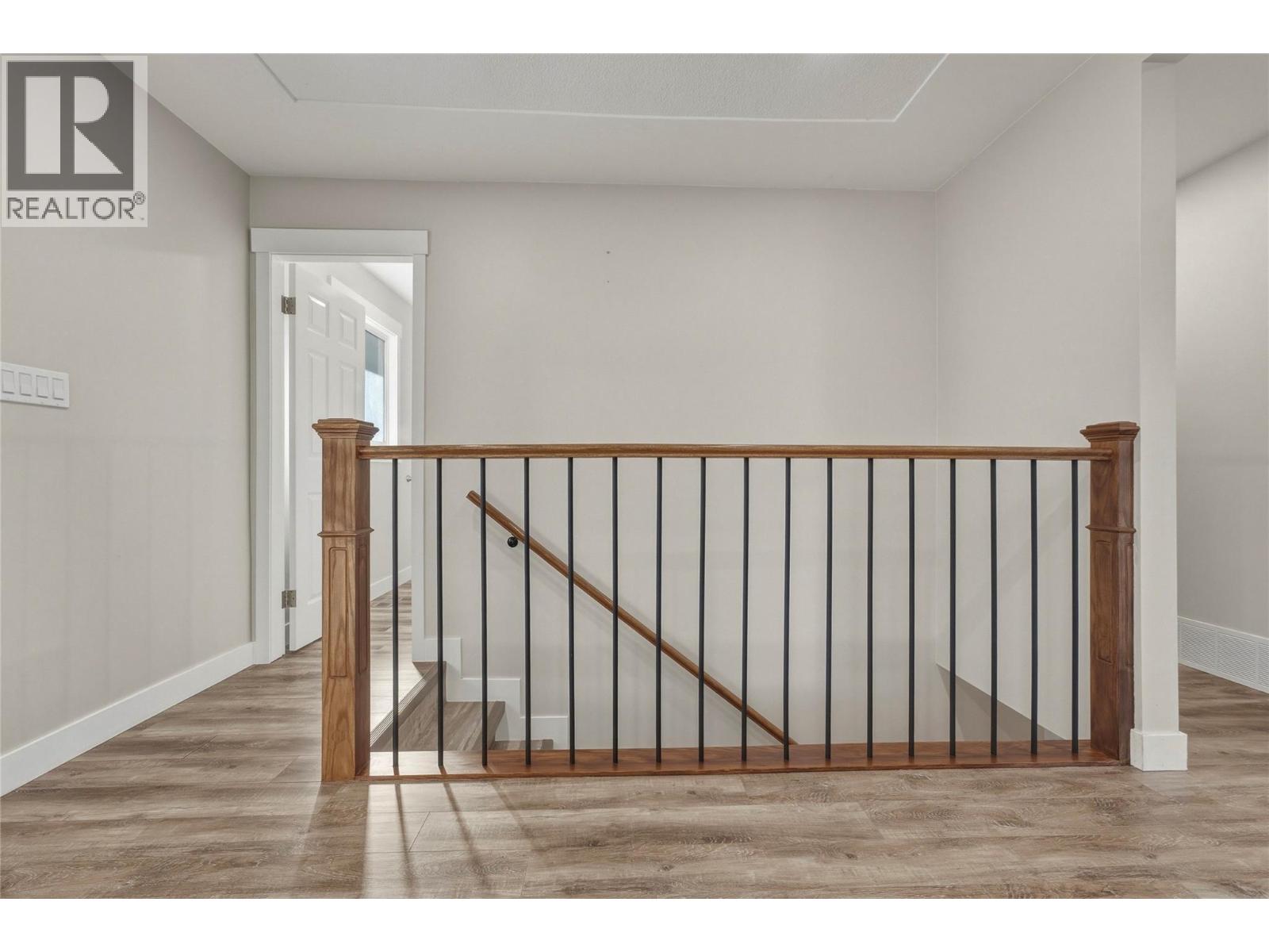 7701 Birch Lane, Coldstream, British Columbia  V1B 1P1 - Photo 19 - 10402304