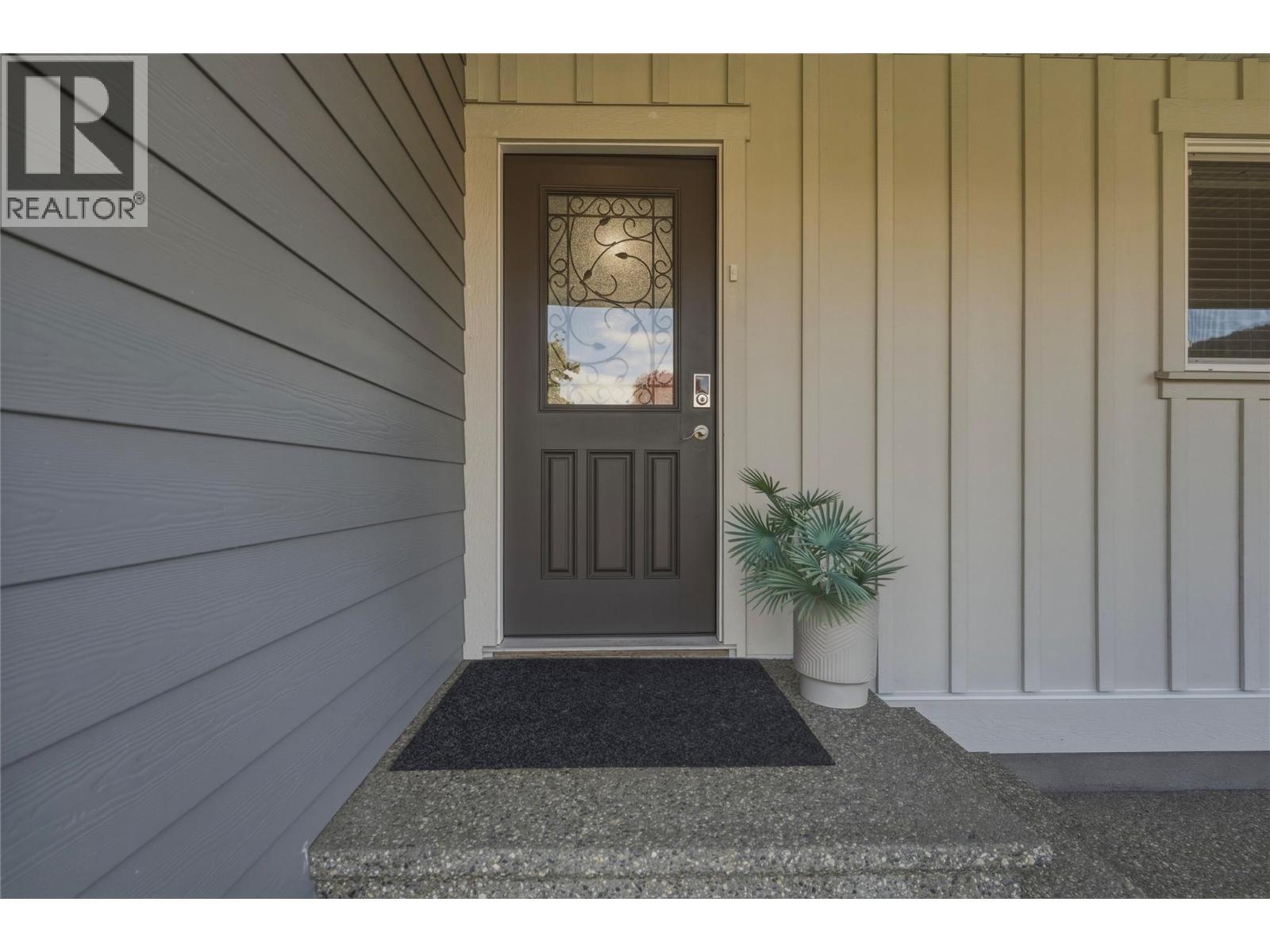 7701 Birch Lane, Coldstream, British Columbia  V1B 1P1 - Photo 2 - 10402304