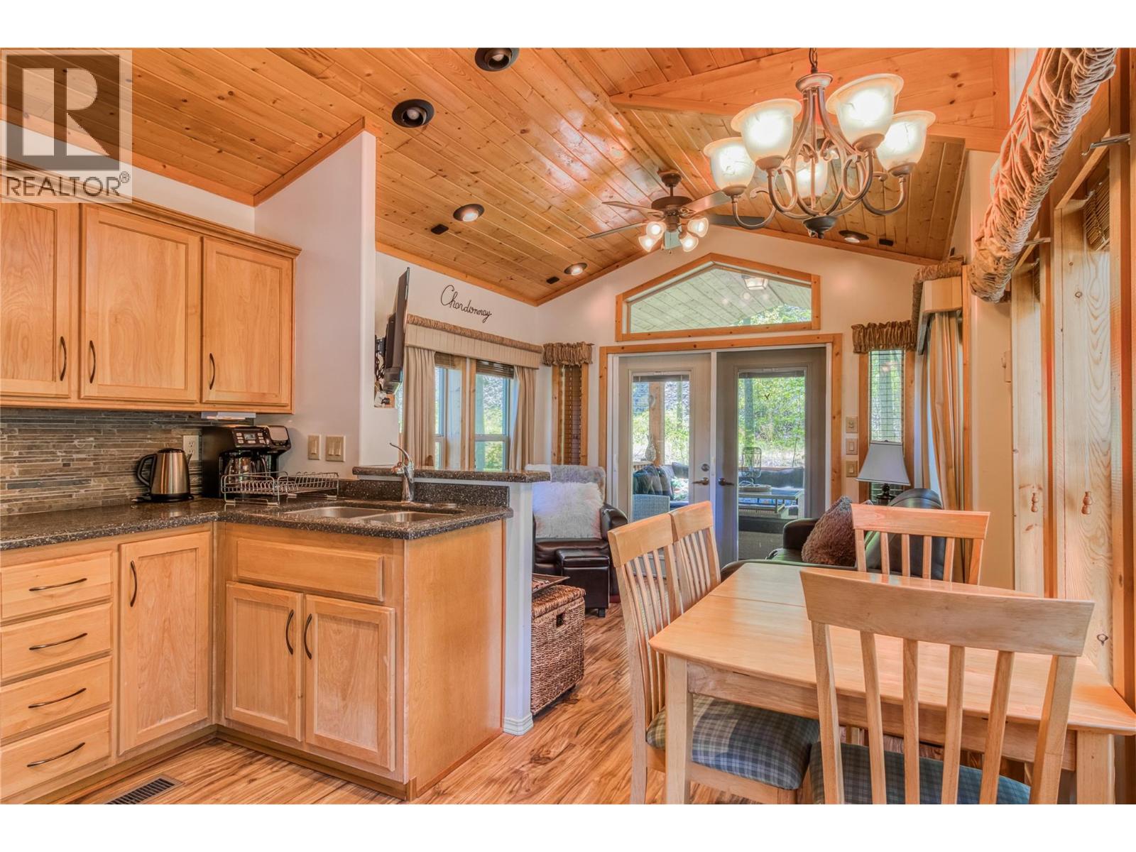 4835 Paradise Valley Drive Unit# 39, Peachland, British Columbia  V0H 1X3 - Photo 1 - 10402420